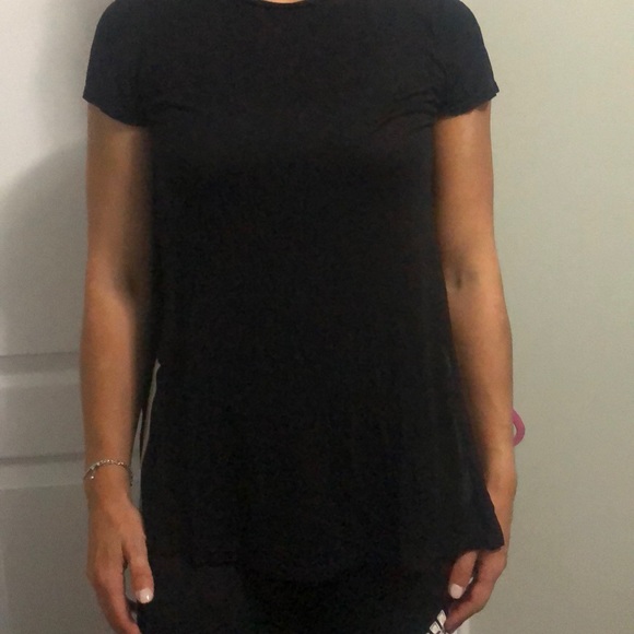Long black T-shirt - Picture 3 of 3